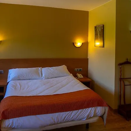 Hotel Don Pepe Lago De Sanabria Ribadelago Exterior photo
