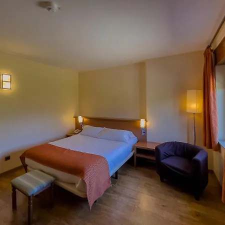 Hotel Don Pepe Lago De Sanabria Ribadelago Exterior photo